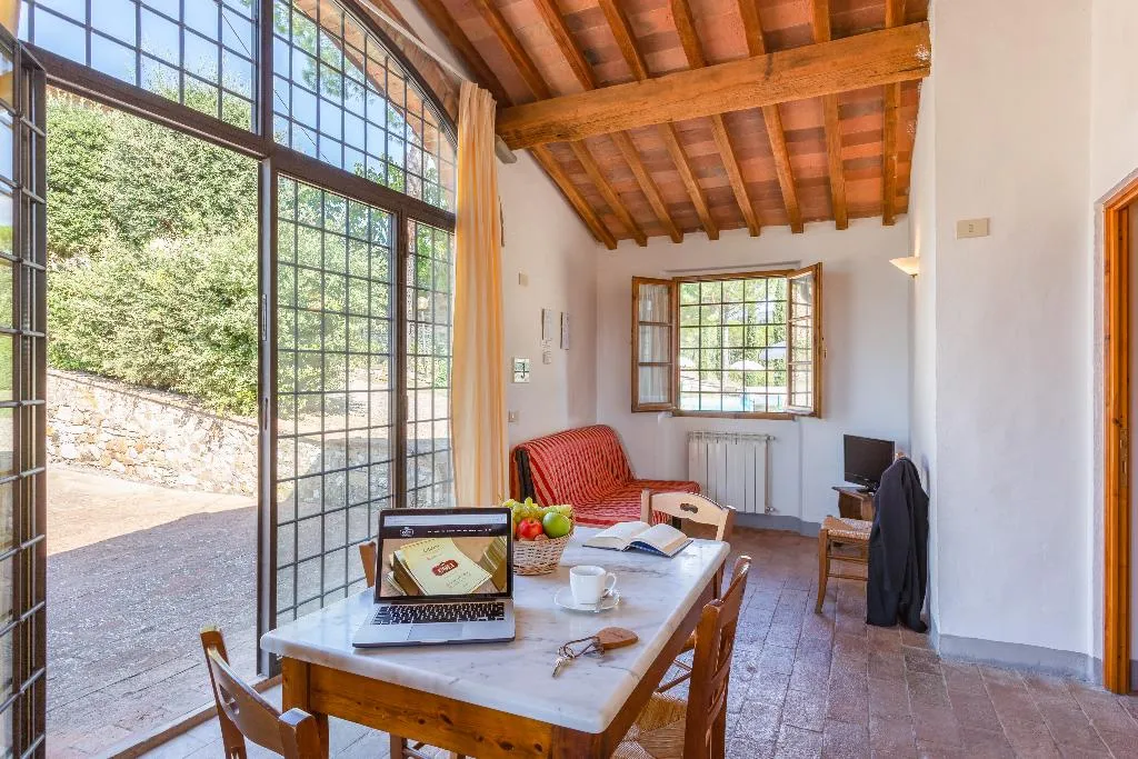 APARTMENT STANDARD Room, Fattoria Pratale, Florence