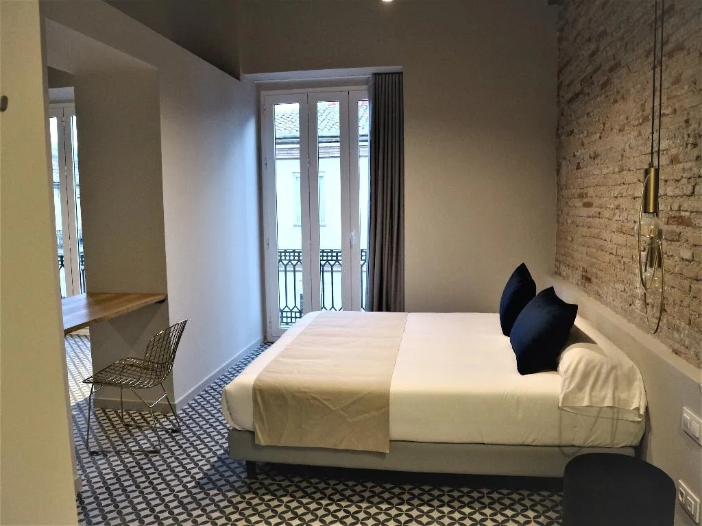 FAMILY ROOM STANDARD Room, You&Co. Quart Boutique, Valencia