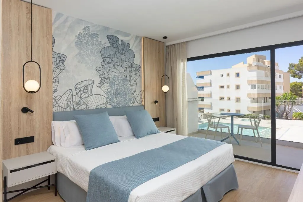 Double or Twin SIDE SEA VIEW Room, Palia Tropico, Majorca