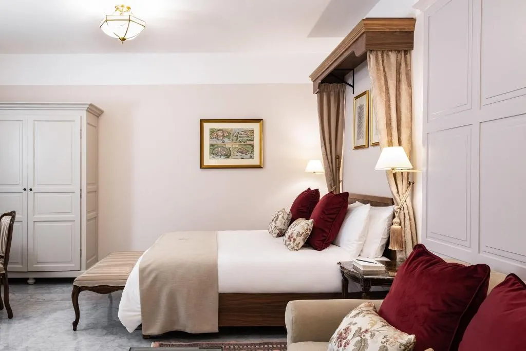 Room, Palais Le Brun, Malta