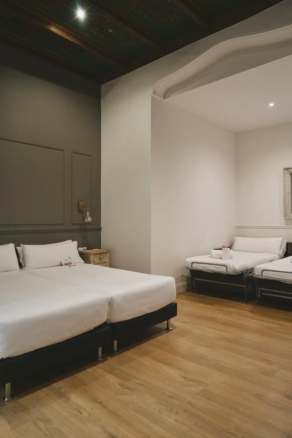 QUADRUPLE STANDARD Room, Meson Castilla Atiram Hotel, Barcelona