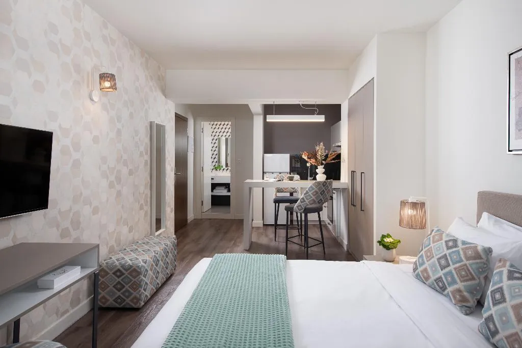 Double or Twin WITH BALCONY Room, The Urban Nest Athens - Suites & Apartments, Athens