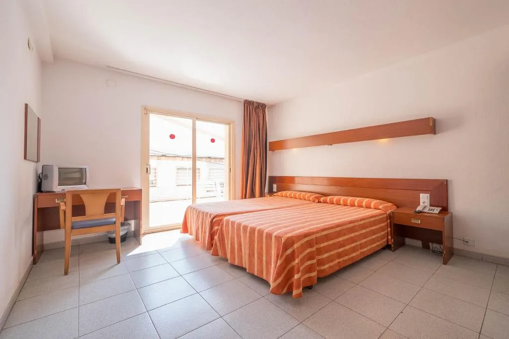 Room, Checkin Montpalau, Costa Brava