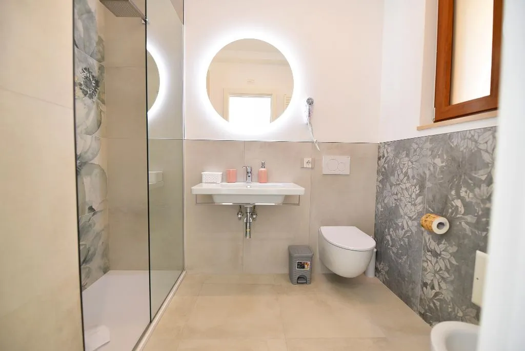 DOUBLE SUPERIOR WITH BALCONY Room, Casa Emma, Naples