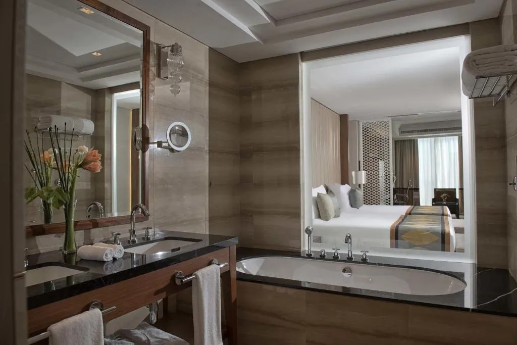 TWIN STANDARD Room, Taj Dubai, Dubai