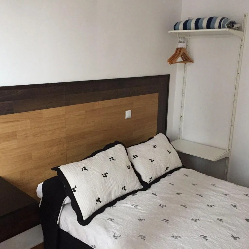 Room, Hostal Alaska, Madrid