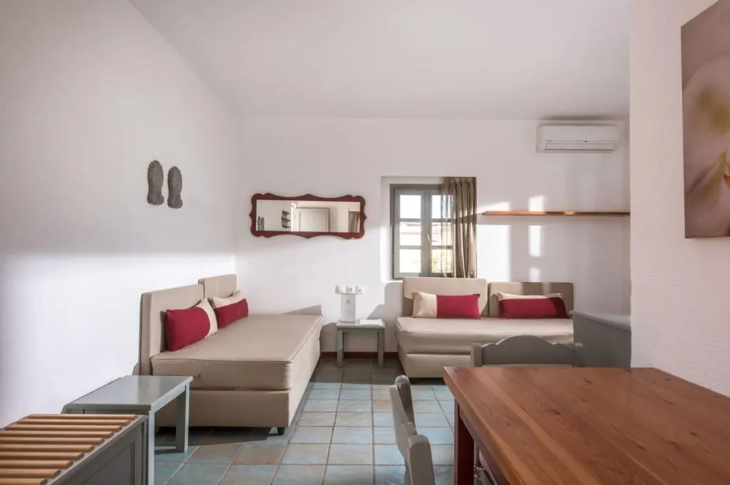 FAMILY ROOM ANNEX Room, Silva Beach, Crete