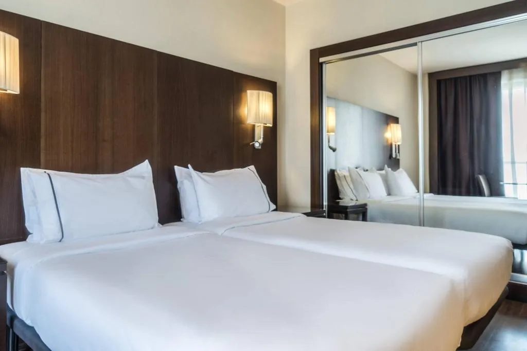 Room, AC Ciudad de Sevilla, Seville