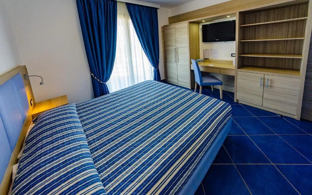 SUITE SEA VIEW WITH BALCONY Room, Astro Suite Hotel, Palermo