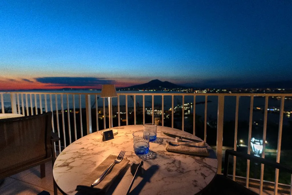 Restaurant, Relais Manfredi, Naples