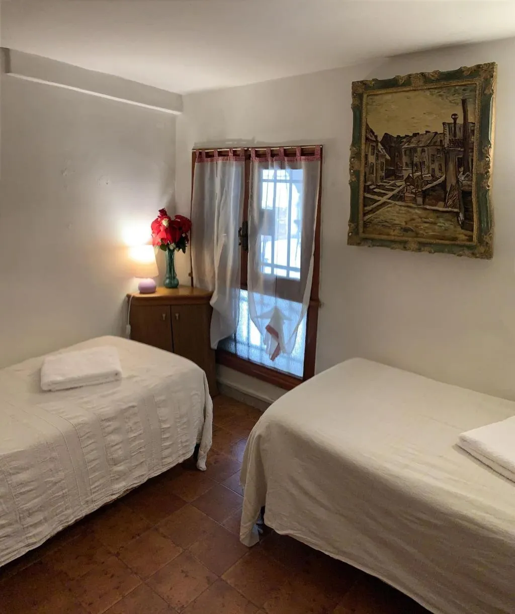 Room, Grey's House, Venice