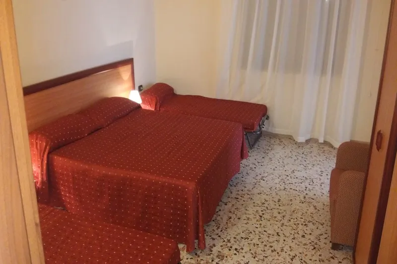 QUADRUPLE STANDARD Room, La Casa del Pellegrino, Naples