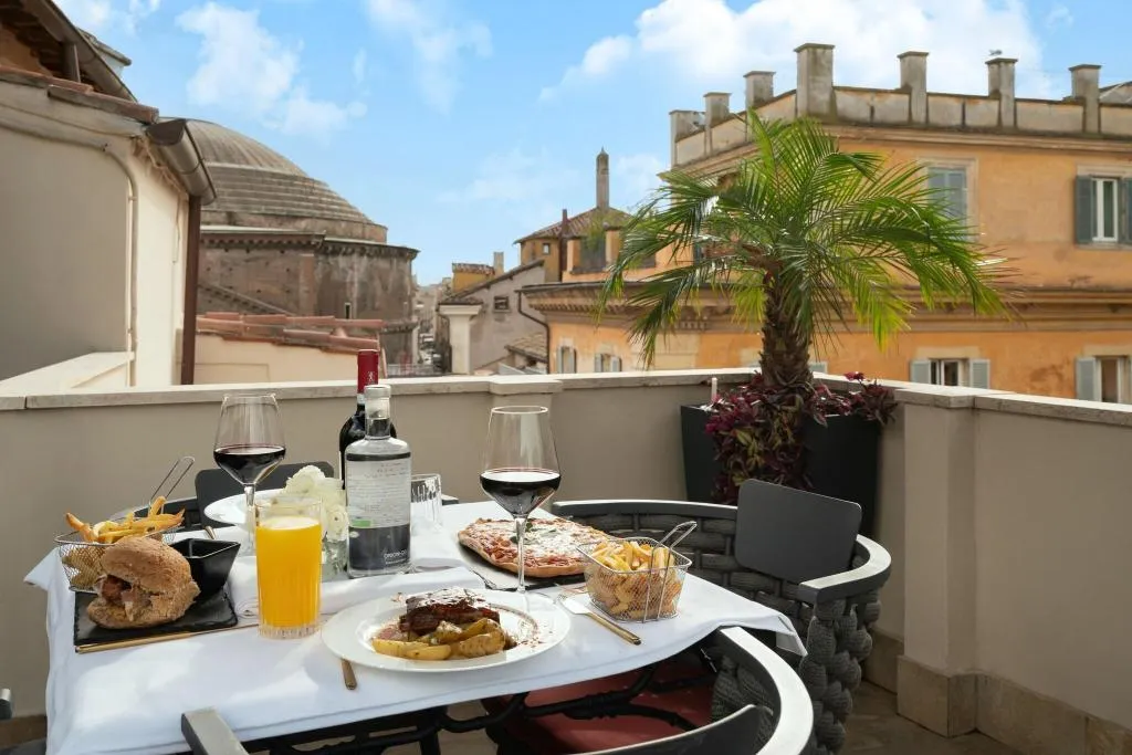 Terrace, Antico Albergo del Sole al Pantheon, Rome