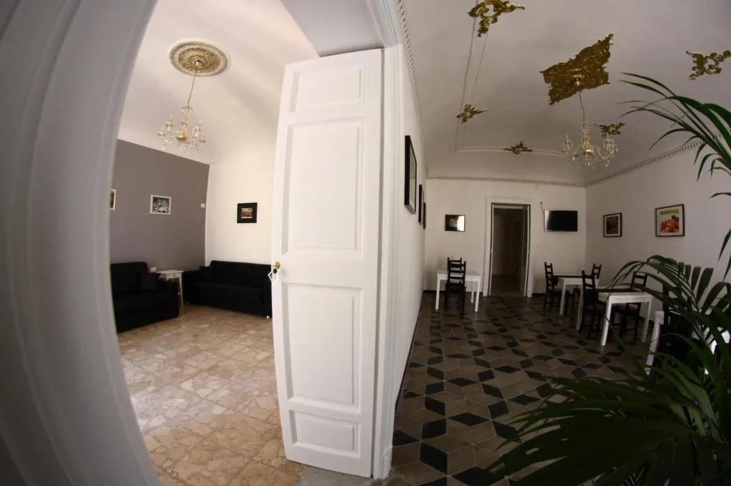 Lobby, Gualtiero Camere E Suite, Catania