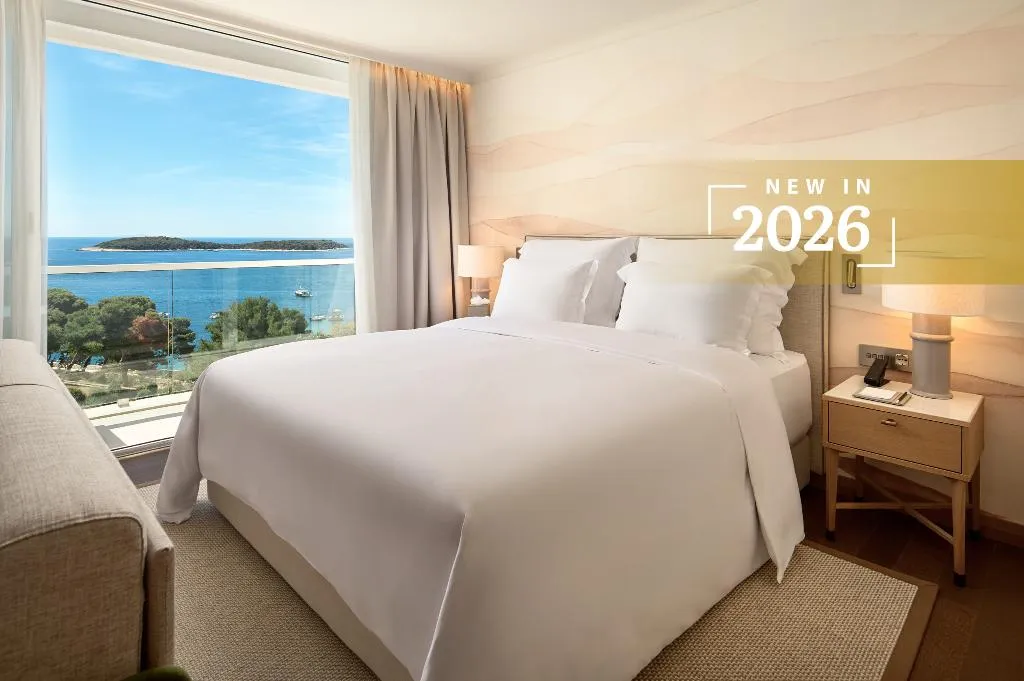 JUNIOR SUITE SEA VIEW Room, Amfora Hvar Grand Beach Resort, Split