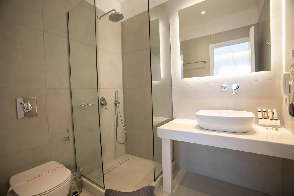Double or Twin DELUXE Room, The George Hotel, Mykonos