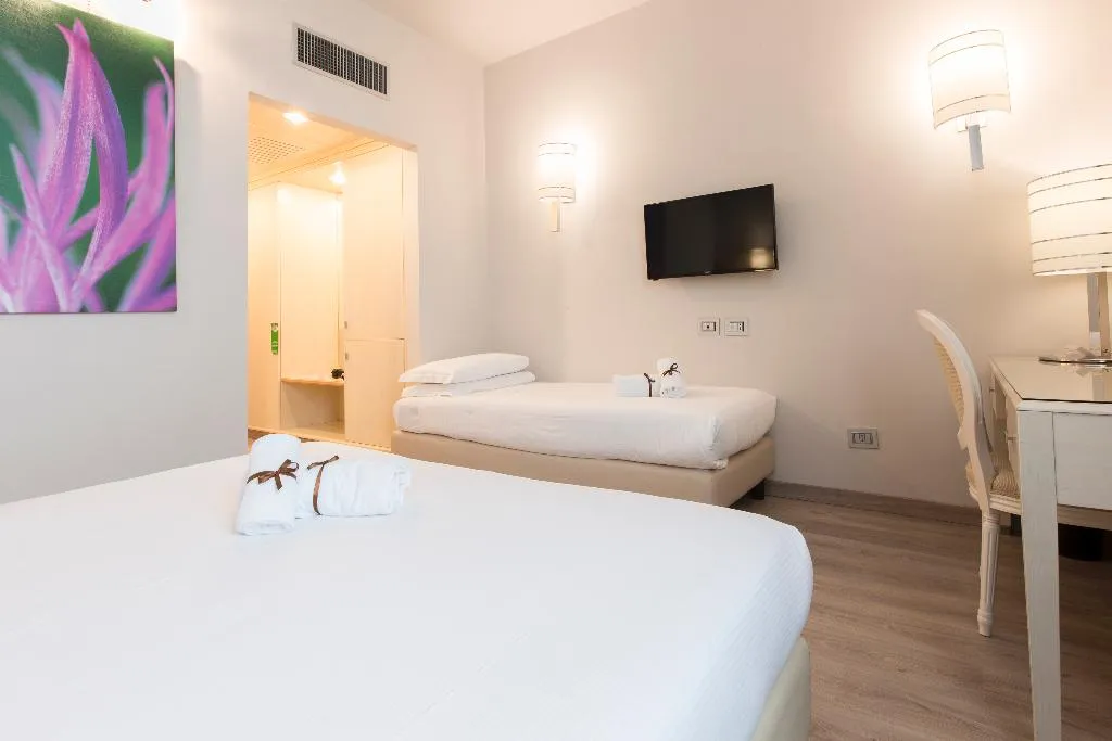 TRIPLE STANDARD Room, Just Hotel Lomazzo Fiera, Milan