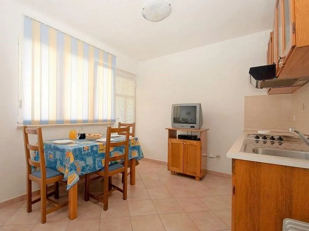 STUDIO CAPACITY 3 Room, Apartments Valentin Vrsar, Istria