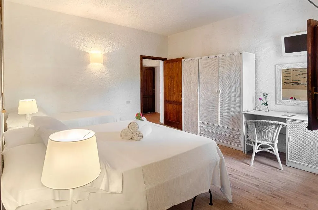 TRIPLE STANDARD Room, Villa Mediterranea, Catania