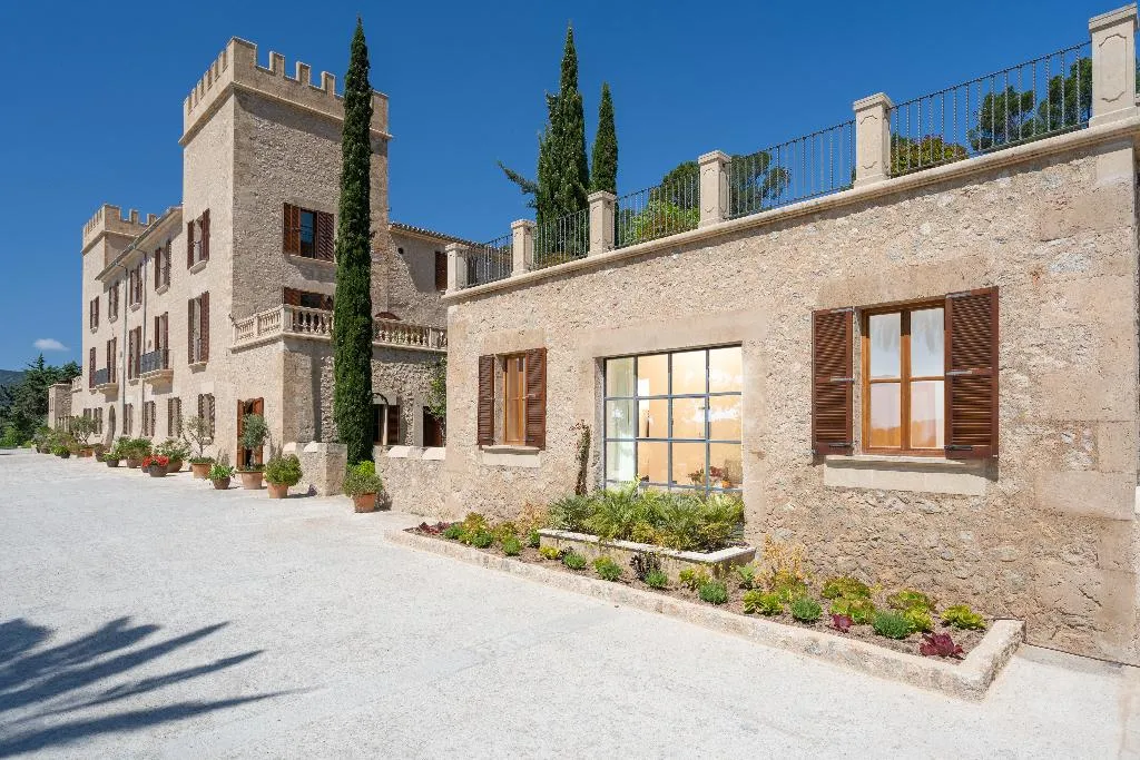SUITE STANDARD Room, Castell Son Claret, Majorca