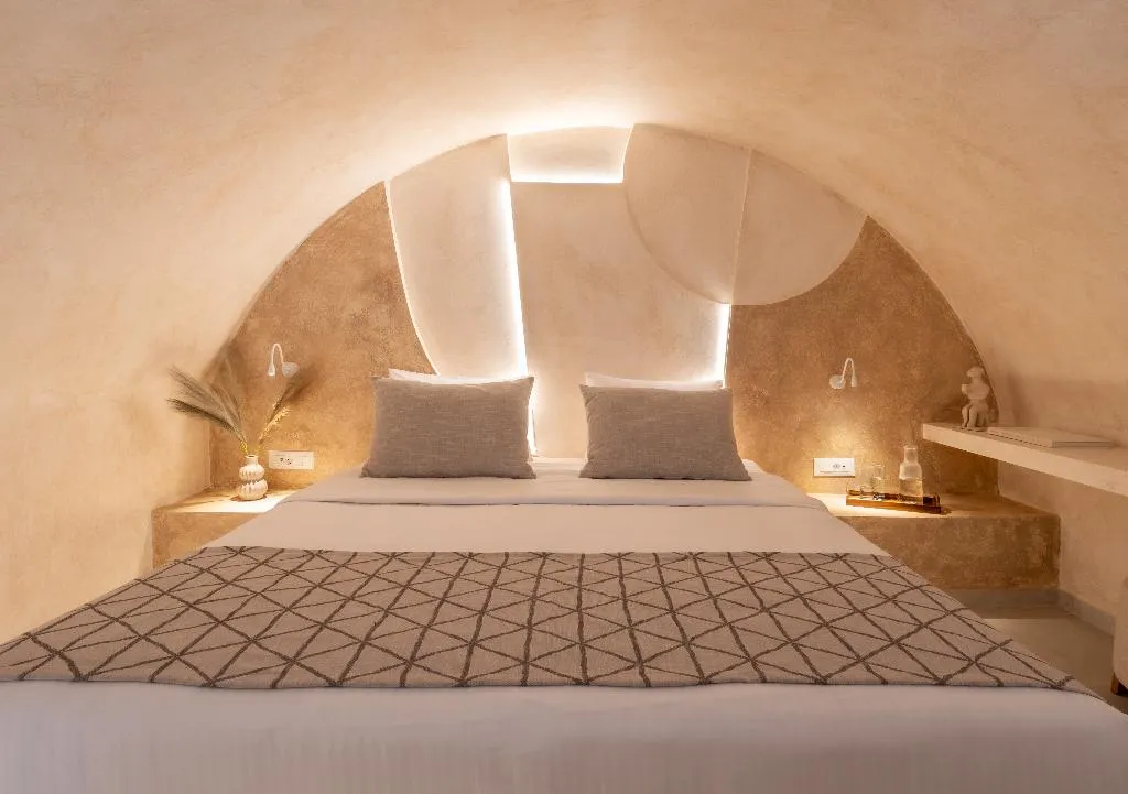 VILLA PREMIUM Room, Heyday Luxury Suites, Santorini