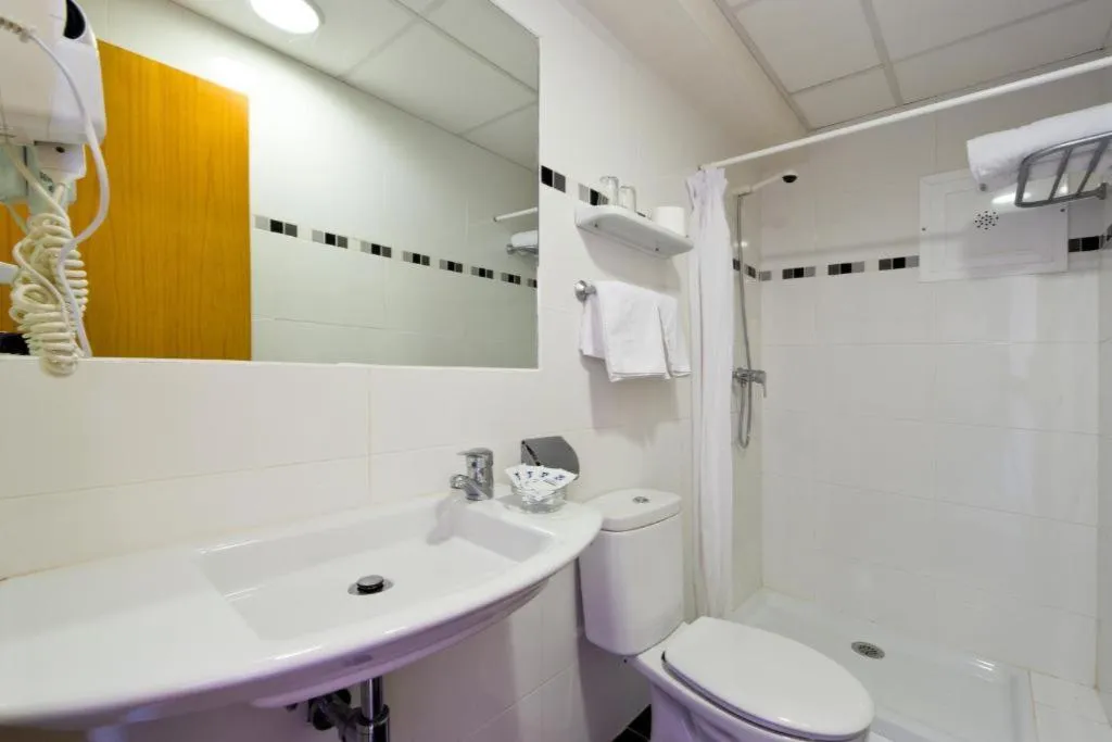 TRIPLE STANDARD Room, Costa Mediterraneo - Adults only, Majorca