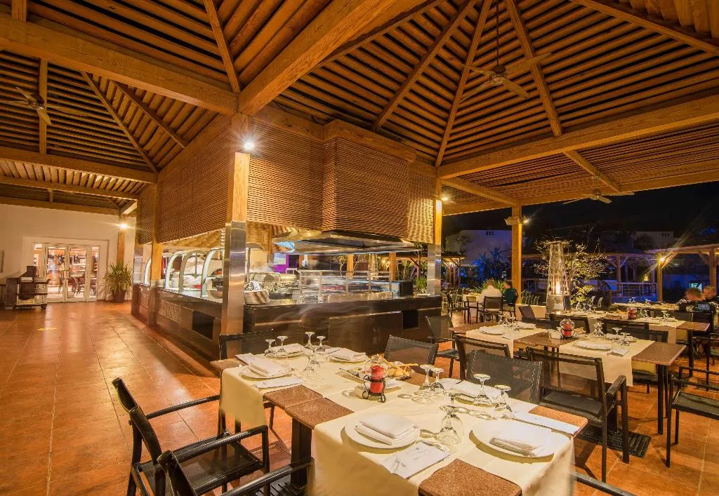 Restaurant, Reef Oasis Beach Resort, Red Sea Riviera