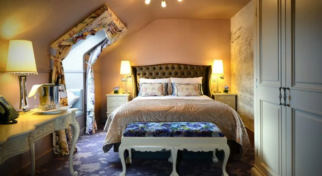 SINGLE STANDARD Room, Clontarf Castle, Dublin