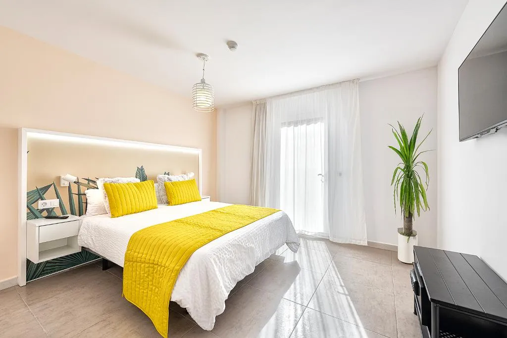 APARTMENT DELUXE ONE BED Room, Sol Mogán Suites, Gran Canaria