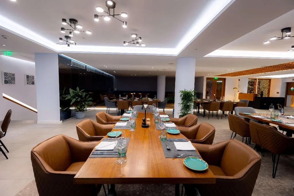 Restaurant, Radisson Beach Resort Larnaca, Cyprus