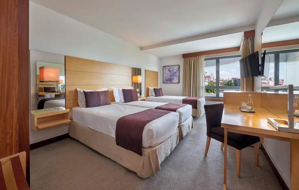 TRIPLE SUPERIOR WITH VIEWS Room, Hotel Açores Lisboa, Lisbon