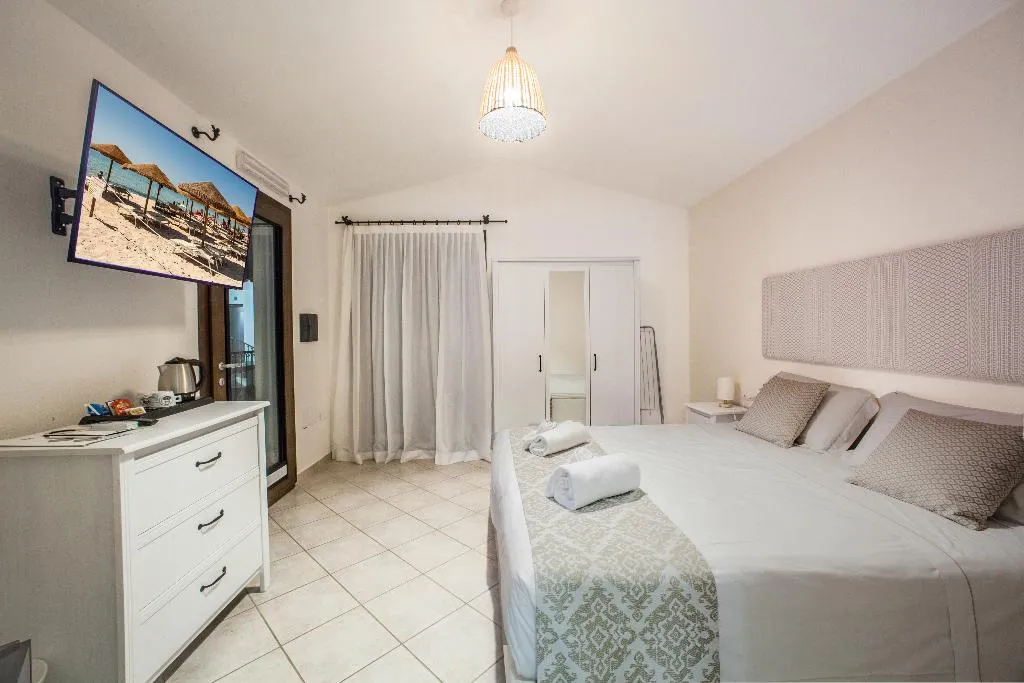 DOUBLE CLASSIC SEA VIEW Room, New Barcavela Hotel, Cagliari