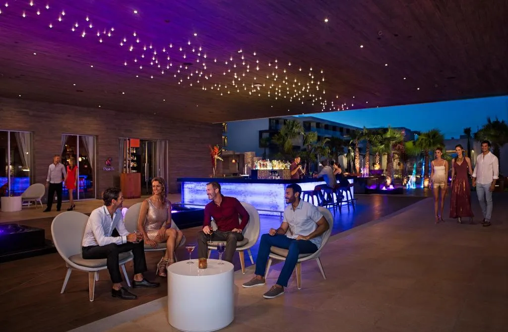 Bar, Breathless Riviera Cancun Resort and Spa, Cancun Area
