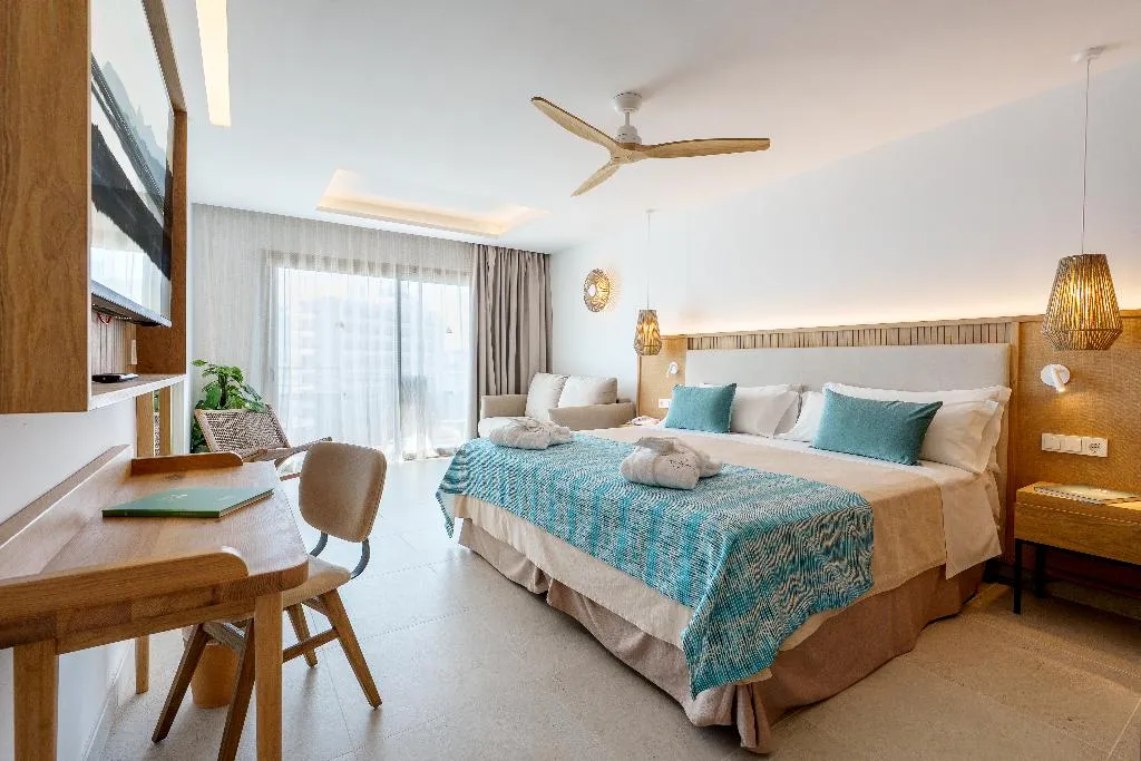 Double or Twin SUPERIOR Room, Bellamar, Ibiza