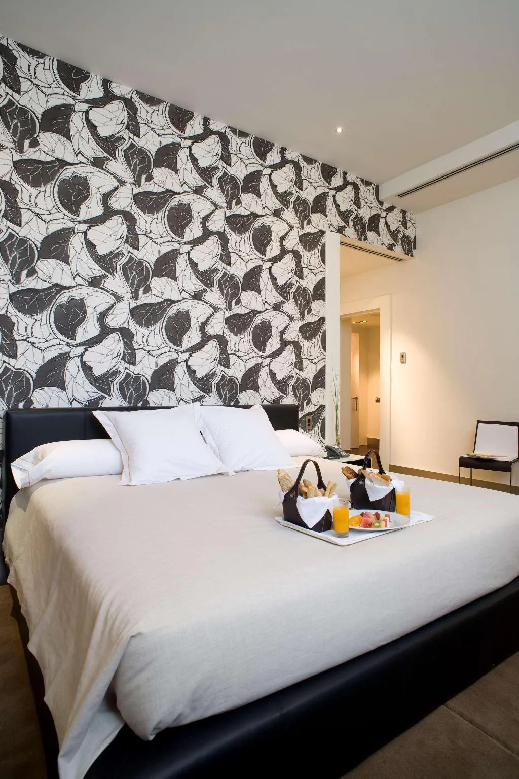Room, Parador de Alcala de Henares, Madrid