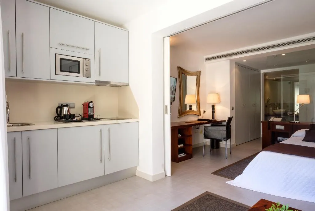 Room, Can Lluc Boutique Country Hotel &  Villas, Ibiza