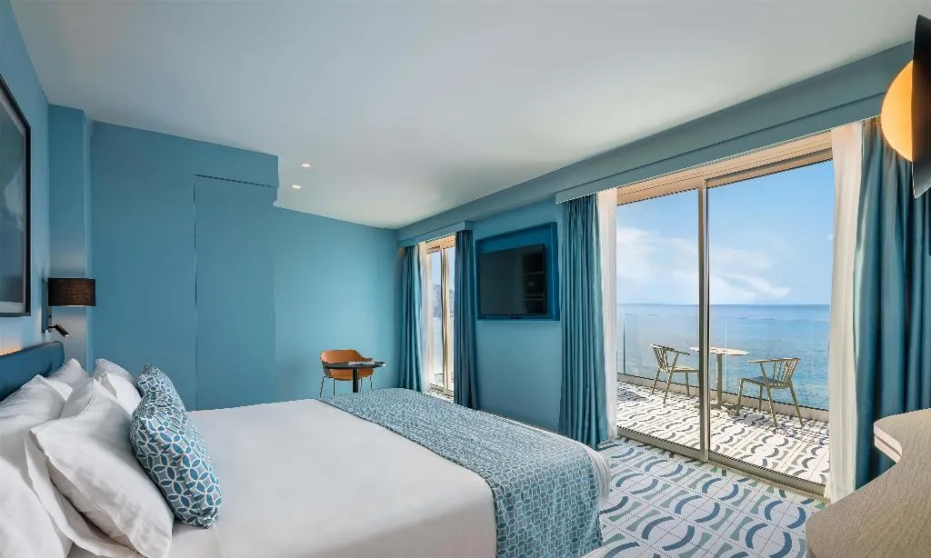 Double or Twin DELUXE SEA FRONT Room, Barcelo Benidorm Beach - Adults Recommended, Costa Blanca