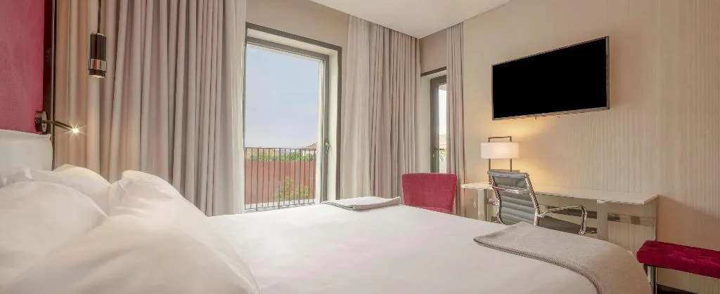 Double or Twin WITH TERRACE Room, NH Porto Jardim, Porto