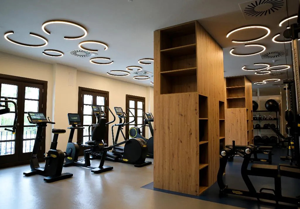 Sports and Entertainment, METT Marbella – Estepona, Costa Del Sol