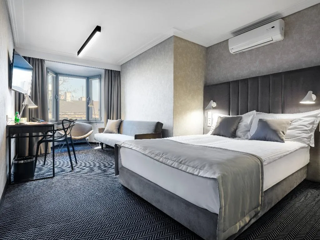 DOUBLE STANDARD Room, Logos Hotel Krakow, Krakow