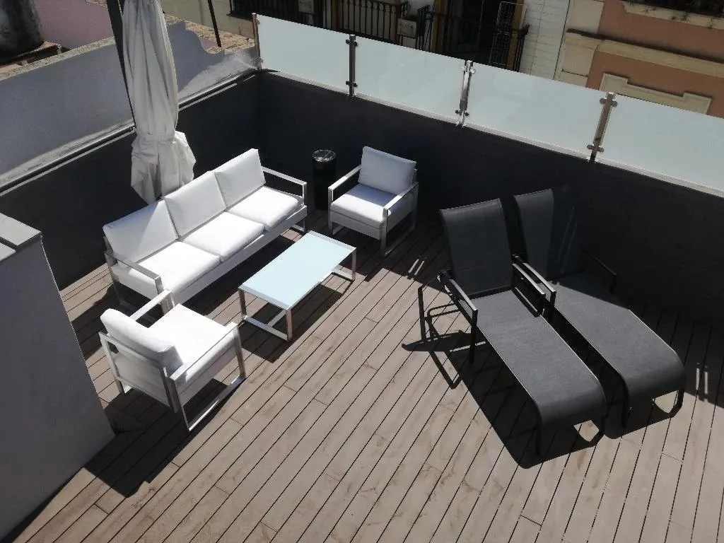 Terrace, Le Petit Paris, Seville