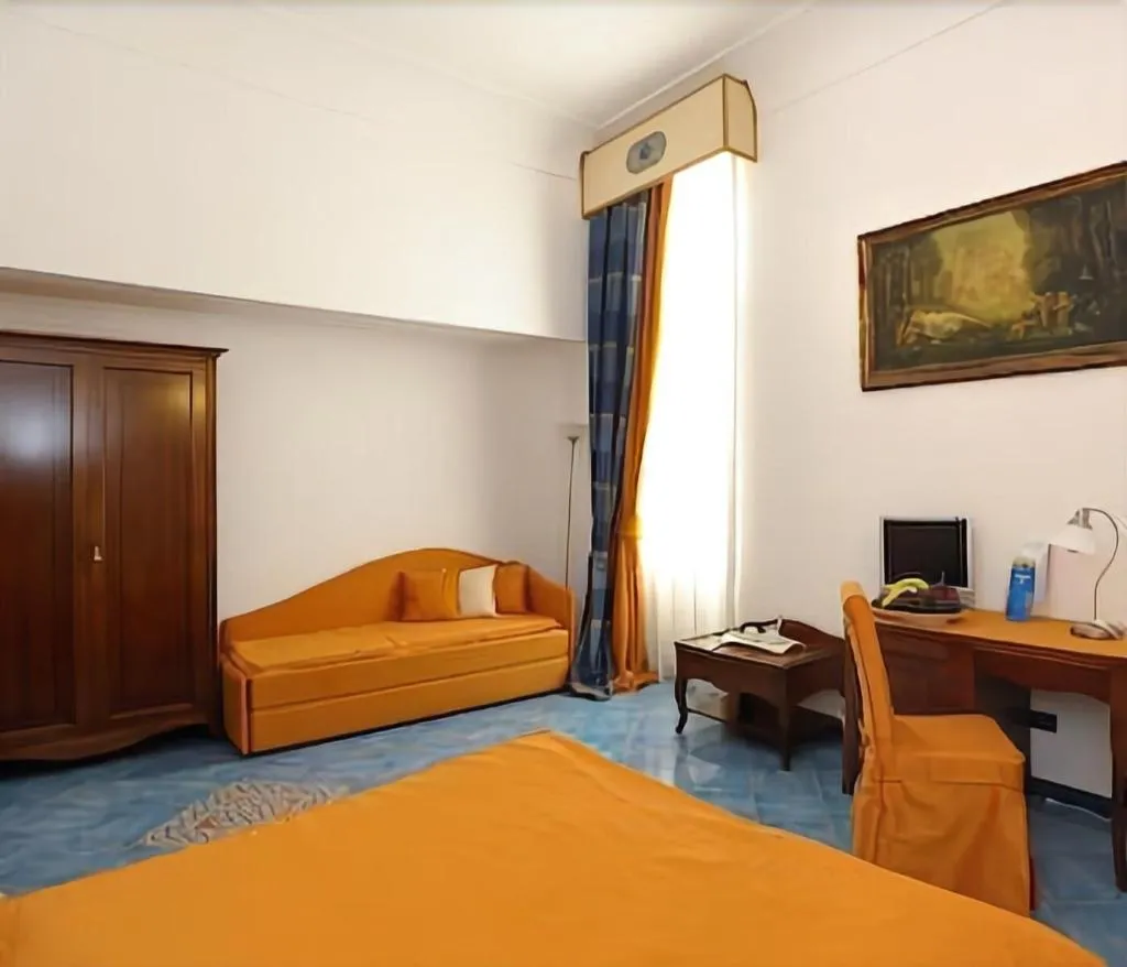 Room, Hotel Floridiana, Naples