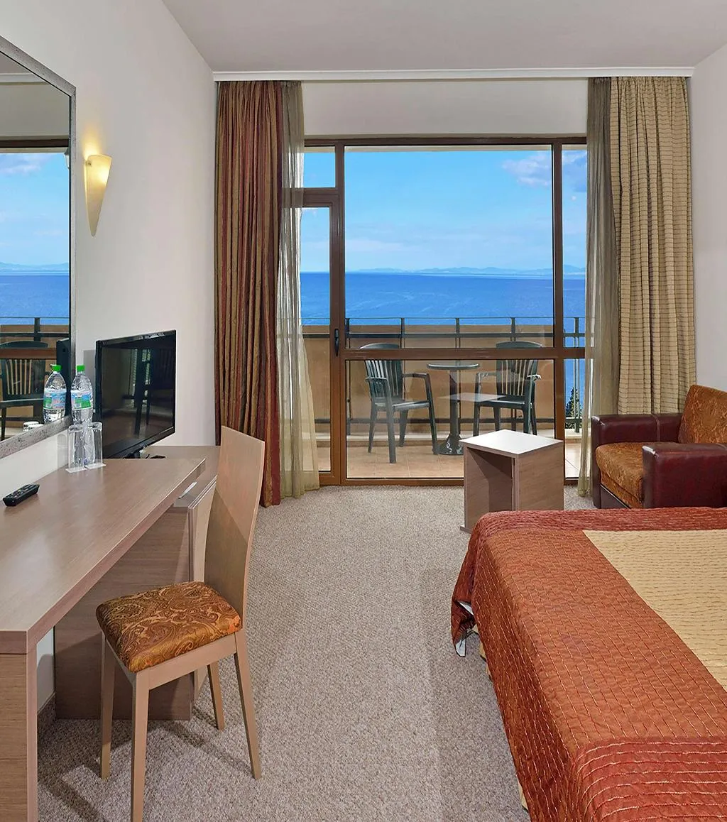 FAMILY ROOM WITH VIEWS Room, Sol Nessebar Palace All Inclusive, Bourgas