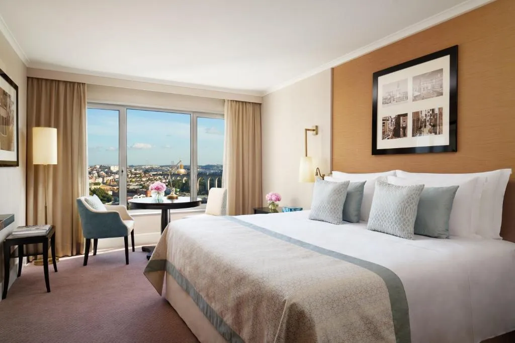 Room DELUXE WITH VIEWS Room, Corinthia Lisbon, Lisbon