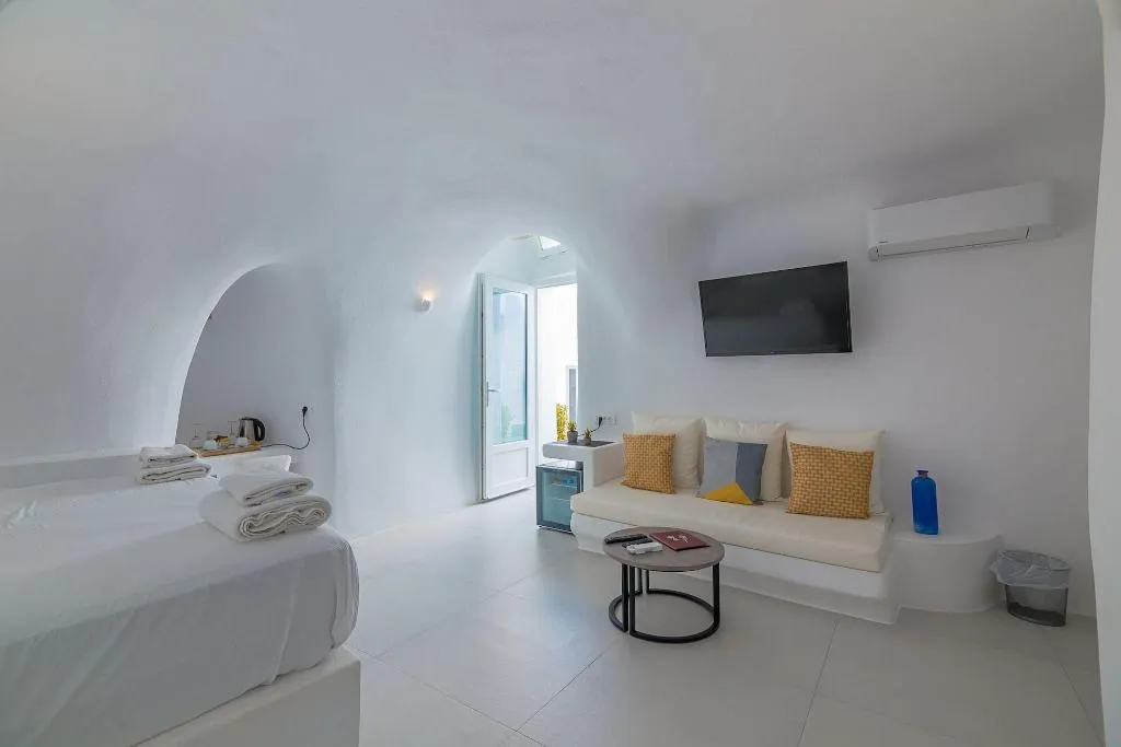 Room, Boutique 88 Fira, Santorini