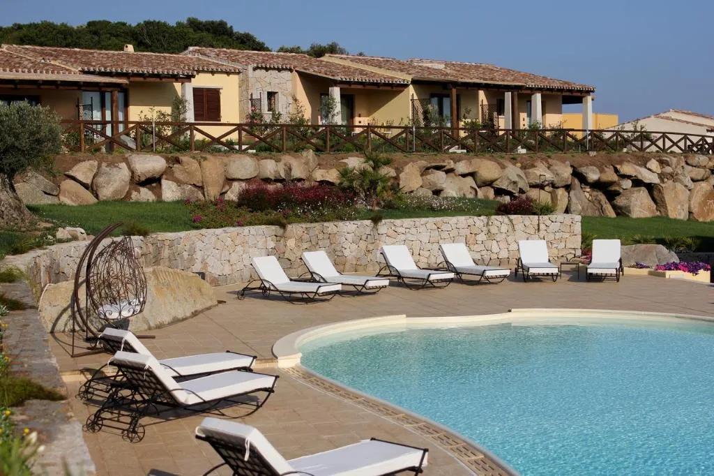 Pool, Punta Falcone Resort, Olbia