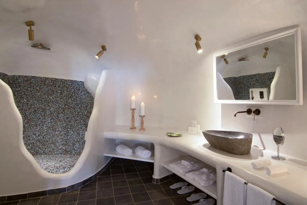 SUITE GRAND Room, Secret Legend Suites, Santorini
