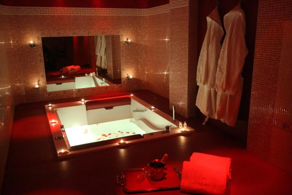 Sports and Entertainment, Hotel Marcantonio, Naples
