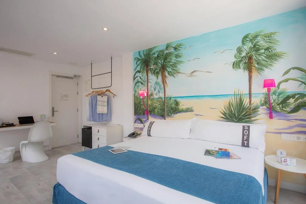 DOUBLE DELUXE Room, Casual del Mar Málaga, Costa Del Sol