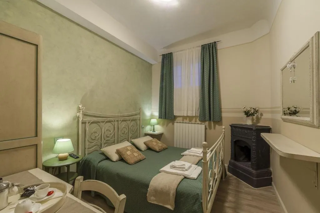 Room, Soggiorno Pezzati Daniela, Florence